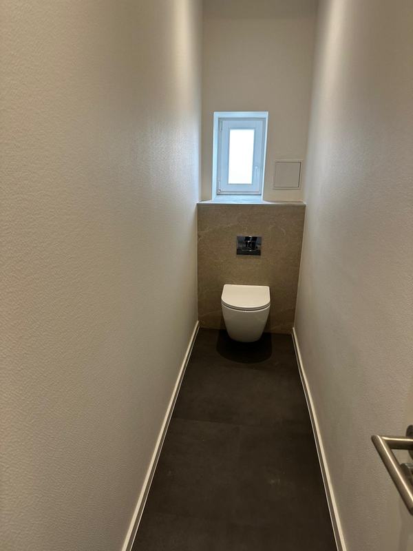 WC suspendu — immeuble de 5 logements, Strasbourg