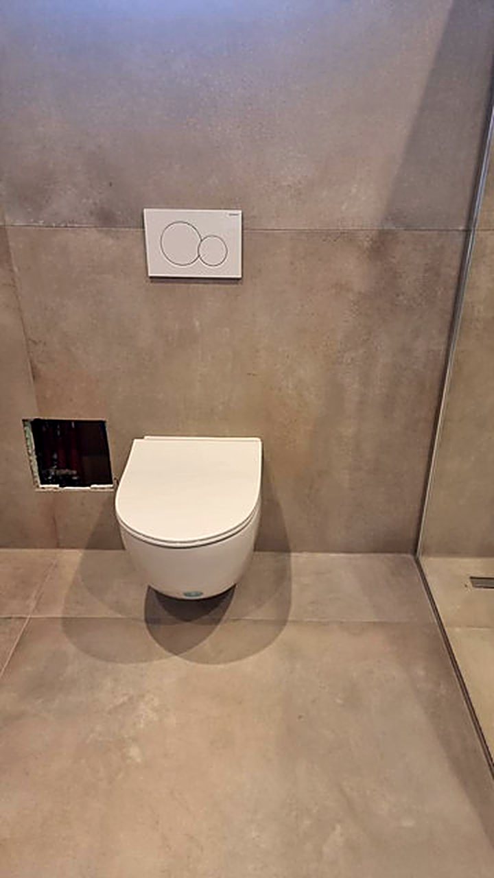 WC suspendu sur bâti-support, installation professionnelle Bas-Rhin