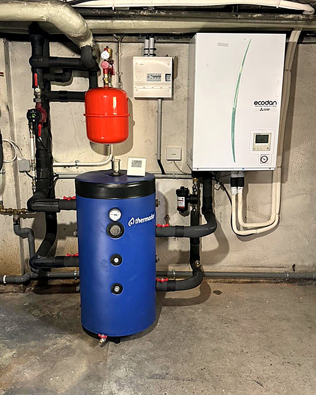 APRÈS: PAC Mitsubishi Ecodan + ballon ECS